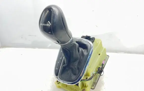 Mercedes-Benz CLK A209 C209 Gear shifter/selector A2032675524