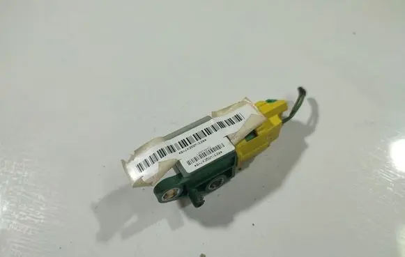Volkswagen PASSAT B6 Airbag deployment crash/impact sensor 3C0909606