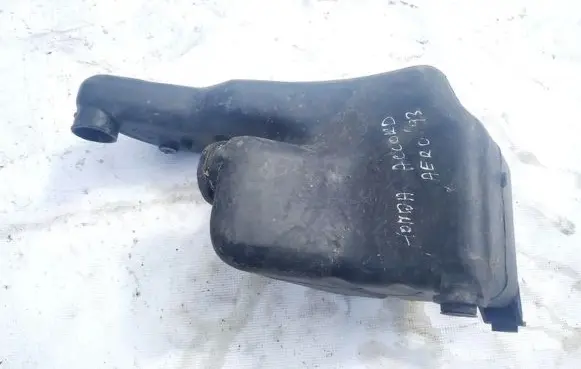 Intake resonator