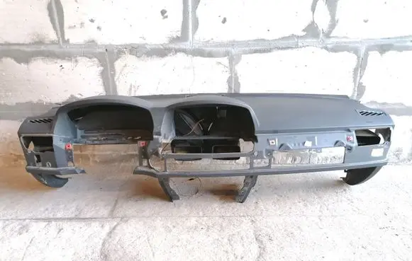 BMW 7 E65 E66 Dashboard