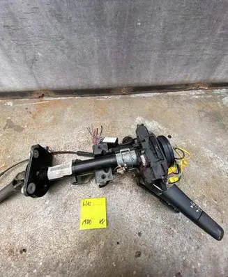 Mercedes-Benz ML W163 Steering wheel axle 1634600090 00201101
