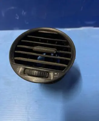 Volkswagen Caddy Dash center air vent grill 2K0819703B