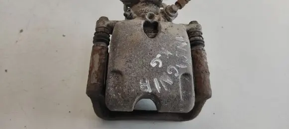 Opel Insignia A Rear brake caliper