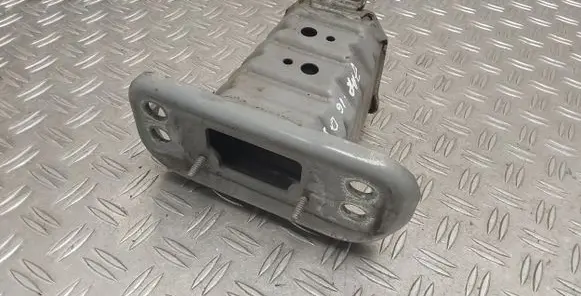 Toyota Yaris Front bumper shock/impact absorber 