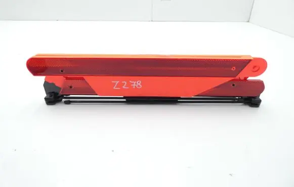 Volkswagen PASSAT CC Emergency warning sign 3C5860251