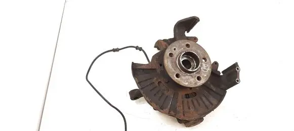 Mercedes-Benz ML W163 Front wheel hub