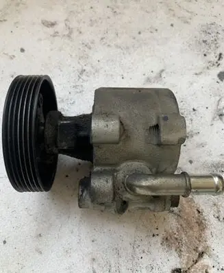 Mitsubishi Carisma Power steering pump 26041434 7700872160D 7700843918