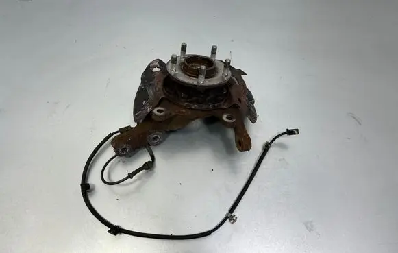 Hyundai Santa Fe Front wheel hub