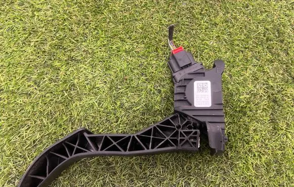 Volkswagen PASSAT B8 Accelerator throttle pedal 5Q1723503H