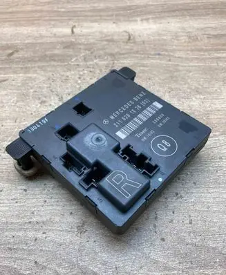 Mercedes-Benz E W211 Door control unit/module 2118201626 356806