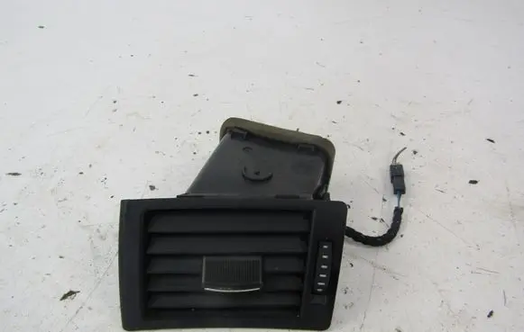 Audi A4 S4 B7 8E 8H Dash center air vent grill 