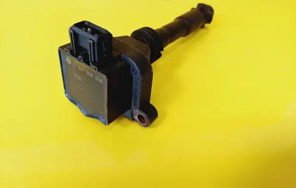 Lancia Kappa High voltage ignition coil 0221504006