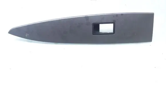 Toyota Avensis T270 Front door window switch trim 7423205240 7423205230