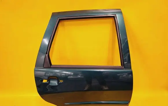 Volkswagen Polo III 6N 6N2 6NF Rear door