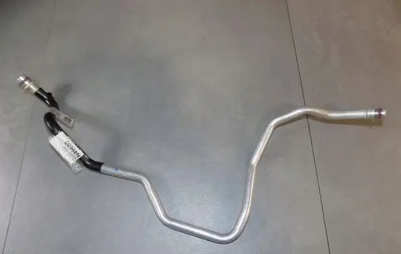 Audi A8 S8 D5 Air conditioning (A/C) pipe/hose 4N0820725B