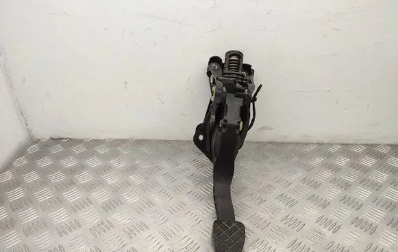Skoda Octavia Mk3 (5E) Clutch pedal 5Q1721059CM