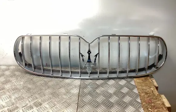 Maserati Ghibli Front bumper upper radiator grill 81459200 10141588