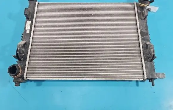 Renault Clio IV Coolant radiator 214107326R IMPRK1555717