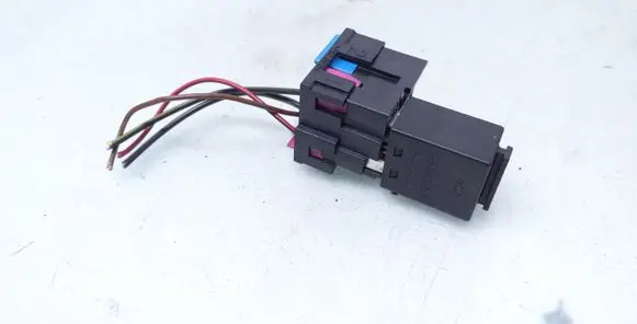 Volkswagen Phaeton Other relay 7M0951253C