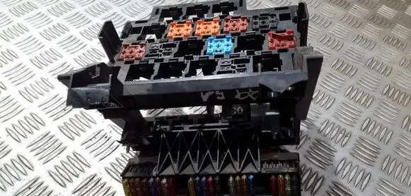 Seat Alhambra (Mk1) Fuse box set 7m0937499a 97vw14a301ab