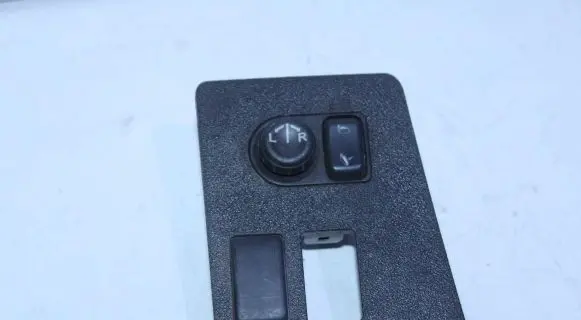 Nissan Qashqai Wing mirror switch 68485JD900 P10970A77500 177770