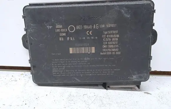 Jaguar XJ X351 Keyless (KESSY) go control unit/module AH2219H440AG 5E0770E7 5E077037