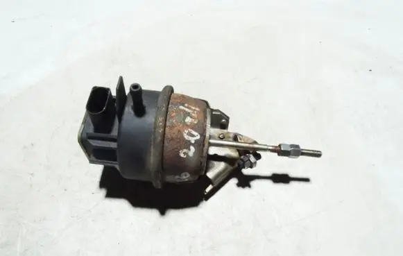 Audi A6 S6 C6 4F Turbo charger electric actuator 
