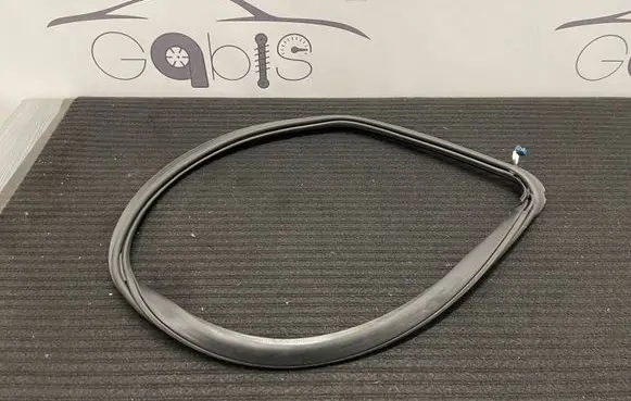 Mercedes-Benz GLS X166 Rubber seal rear door window/glass A1666808900 A1666806501