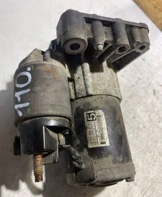 Peugeot 308 Starter motor M000T22471 9663528880