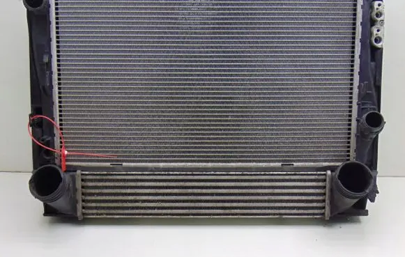 BMW 1 E81 E87 Intercooler radiator