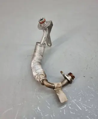 BMW 3 F30 F35 F31 Turbo turbocharger oiling pipe/hose 7588935