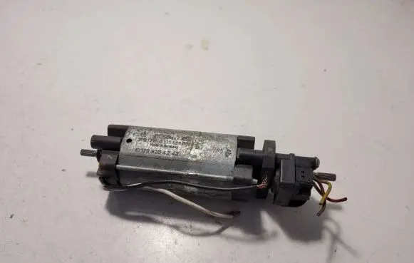 Mercedes-Benz SL R129 Seat adjustment motor 1298204242 0130008036