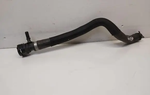 Land Rover Range Rover Evoque L538 Engine coolant pipe/hose