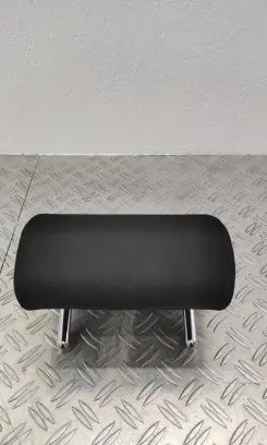 Volkswagen PASSAT B8 Rear seat headrest 