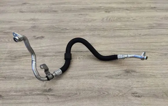 Renault Megane IV Air conditioning (A/C) pipe/hose 924541804R