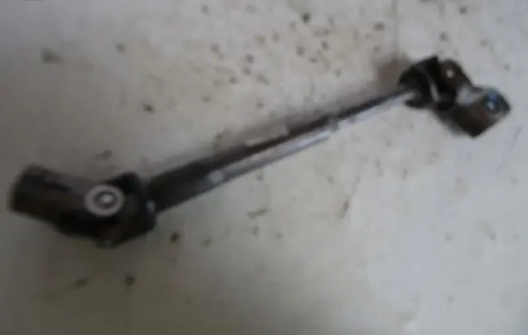 Nissan Qashqai Steering rack mounting bracket 