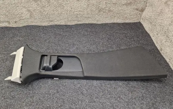 Mercedes-Benz GLC X253 C253 (B) pillar trim (top) A2536904400 A2536902201