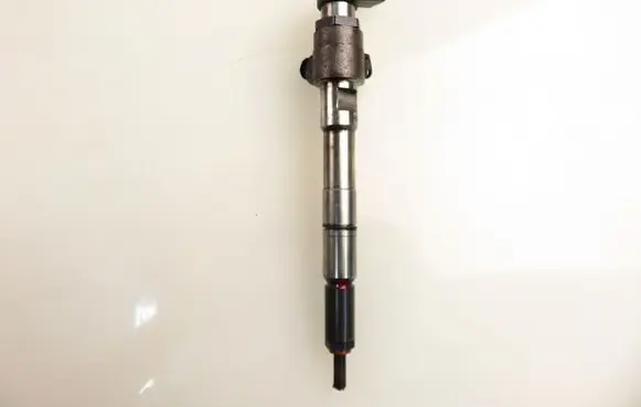 Fuel injector