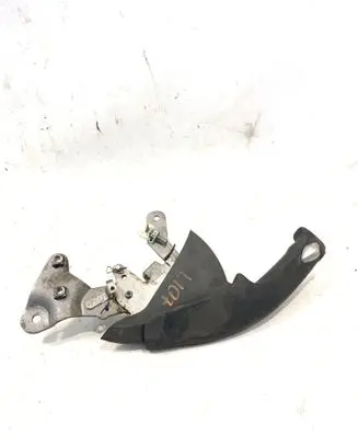 Honda CR-V Hand brake release handle 