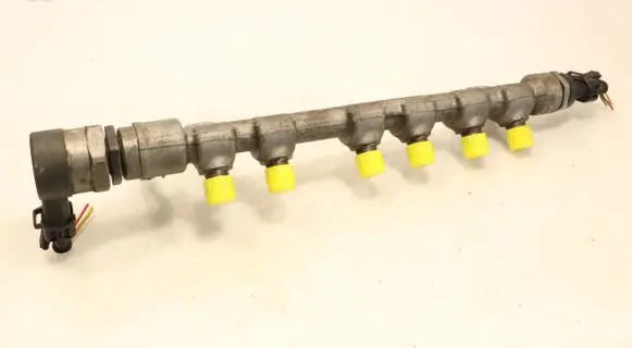 Fuel main line pipe