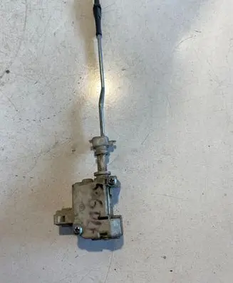 Volkswagen Golf V Central locking motor 1K6810773