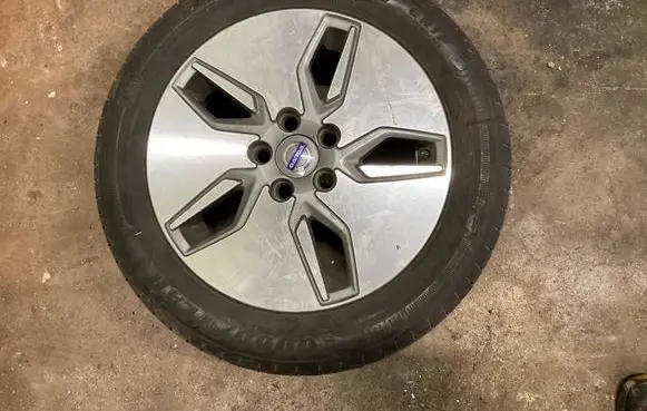 Volvo C30 R16 alloy rim 31255890