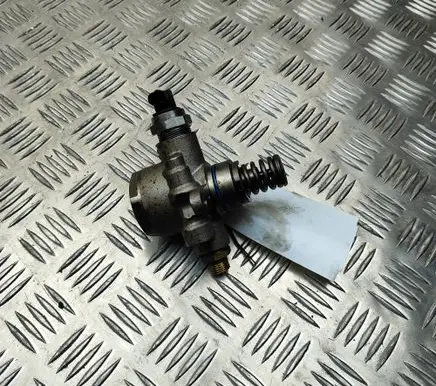 Porsche Cayenne (9Y0 9Y3) Mechanical fuel pump 06M127026M