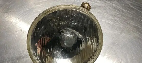 Volkswagen Golf II Headlight/headlamp 111941605 111941605A