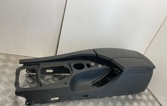 BMW 5 E60 E61 Center console 7060015 121032