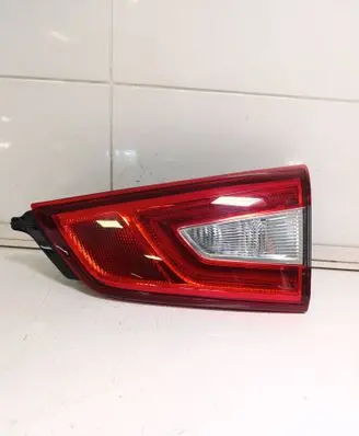 Nissan Qashqai Tailgate rear/tail lights 265504EA5A 265504EA5B