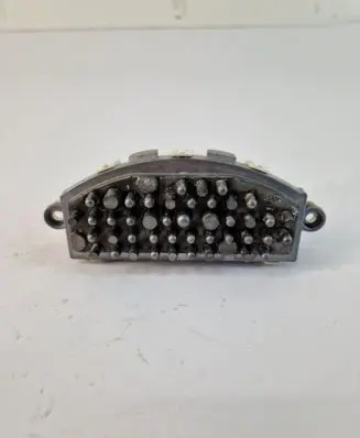 BMW 1 F20 F21 Heater blower fan relay 9270254
