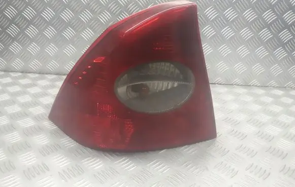 Ford Focus Rear/tail lights 4M51-13N005-AC
