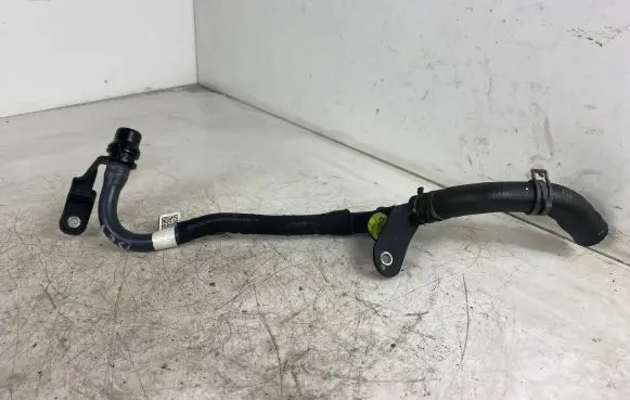 Audi A4 S4 B9 Engine coolant pipe/hose 8W0145670E 8W0145930