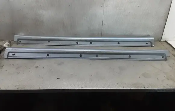 Mercedes-Benz B W245 Sill